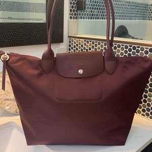 Longchamp LePliage NEO -discontinued model in the color wine.